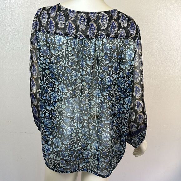 Lucky Brand Botanical Paisley Sheer Long Sleeve
Buttoned Blouse large multimedia - Picture 4 of 8